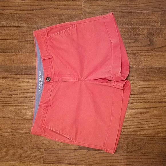 Banana Republic Pants - Ladies Banana Republic City Chino shorts